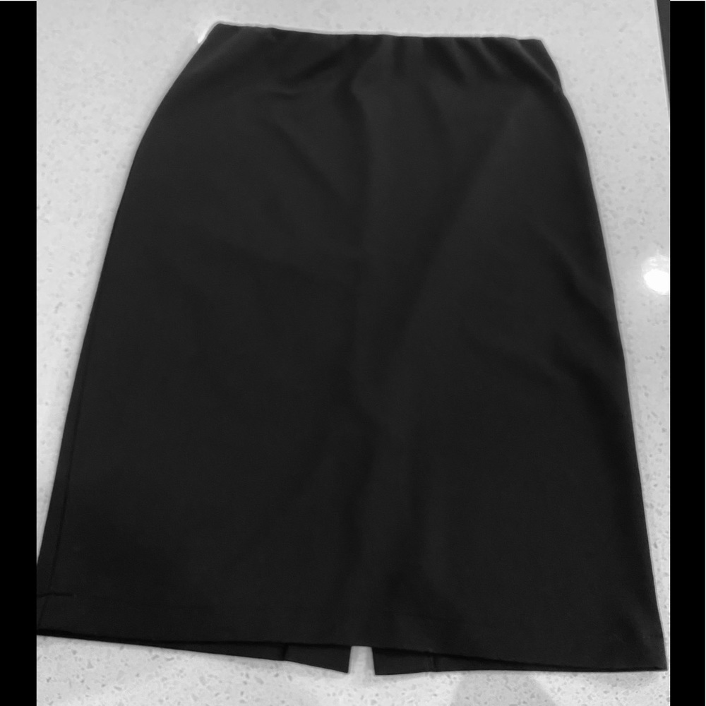 Mossimo black career skirt size Medium
